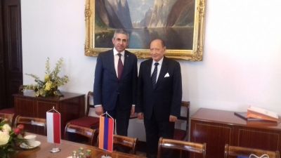 Ambasador Republiki Armenii w Polsce J.E. Pan Edgar Ghazaryan z Prezydentem Ferencem w ratuszu